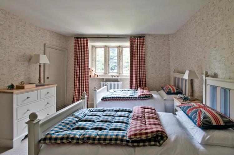 Chambre d'enfants dans le style anglais - Photo de design d'intérieur