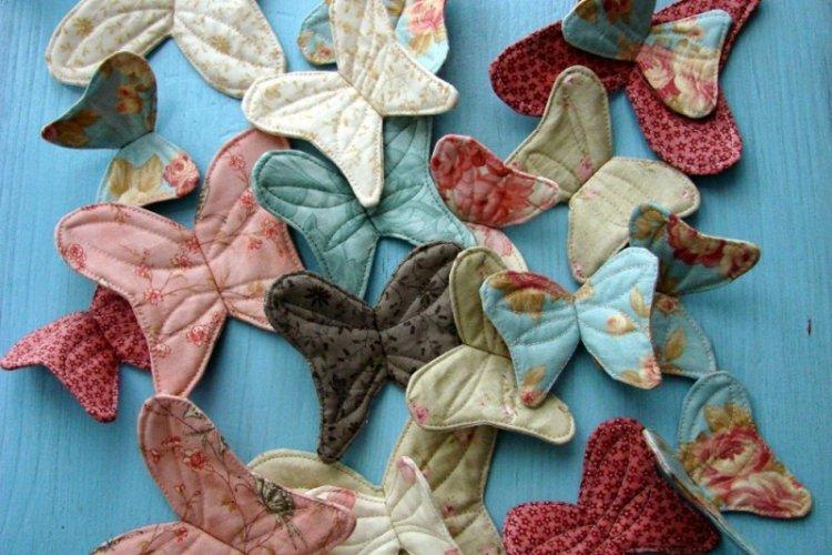 Papillons en tissu - Papillons DIY sur le mur