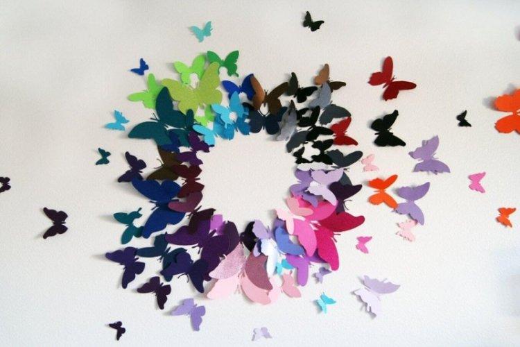 Papillons en carton - Papillons DIY sur le mur