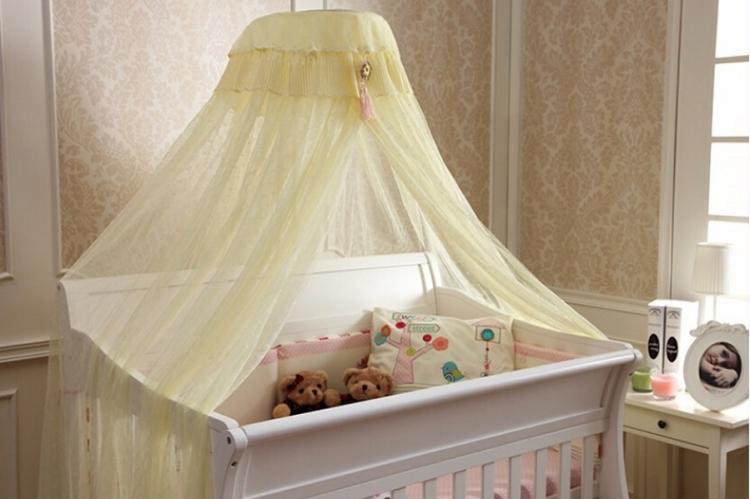 Auvent sur un berceau - idées de conception de photo