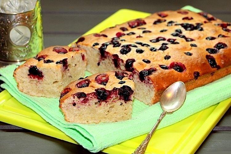 Tarte à la banane et aux baies au four - recettes