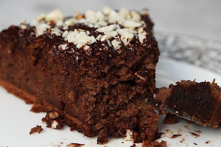 Gâteau au chocolat à la banane et au rhum au four - recettes