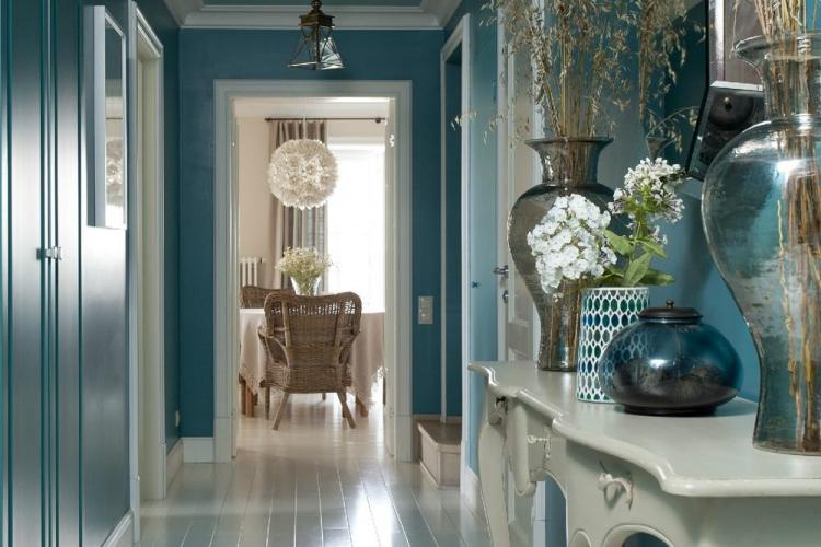 Couleur turquoise à l'intérieur du couloir