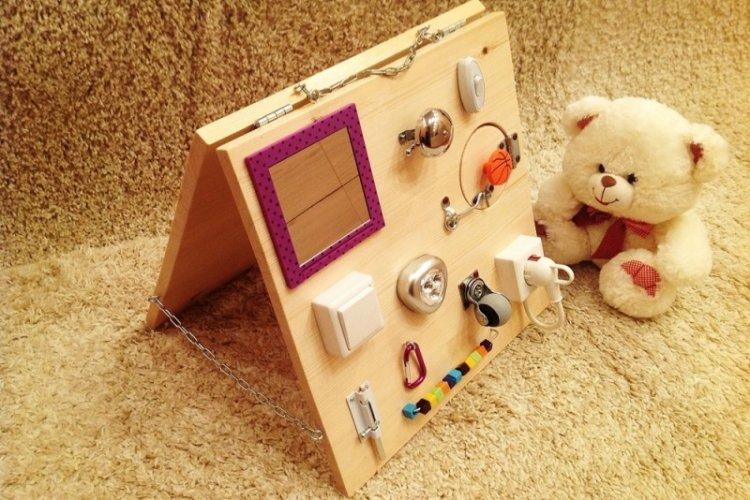 Planche d'affaires pliante bricolage