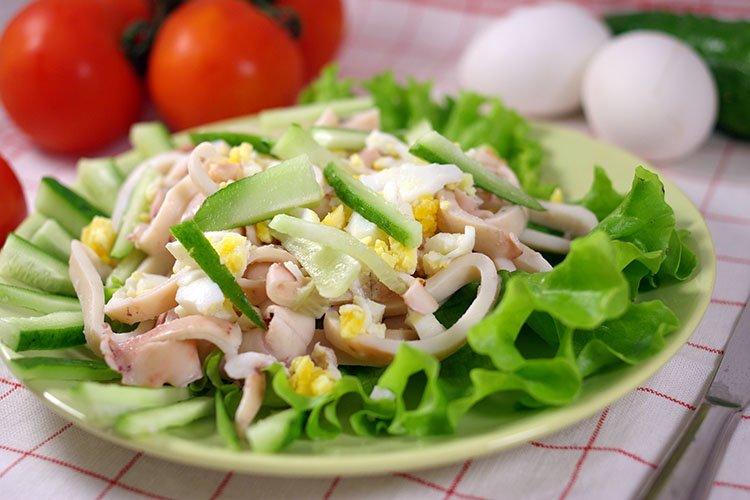Salade du Nouvel An aux calmars - recettes