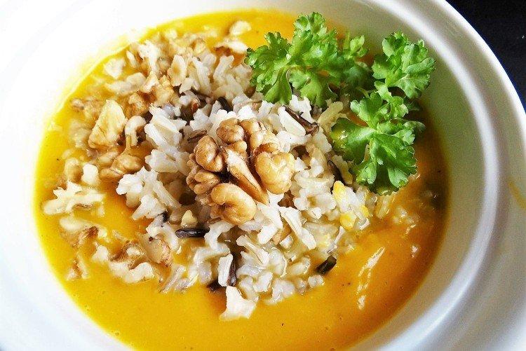 Soupe à la purée de citrouille avec riz - Recettes de plats de riz