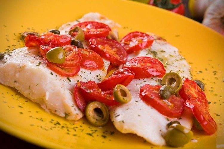 Poisson aux tomates et olives - recettes