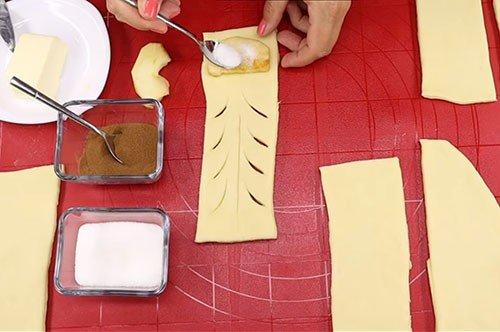 Petits pains à la levure aux pommes - recettes étape par étape