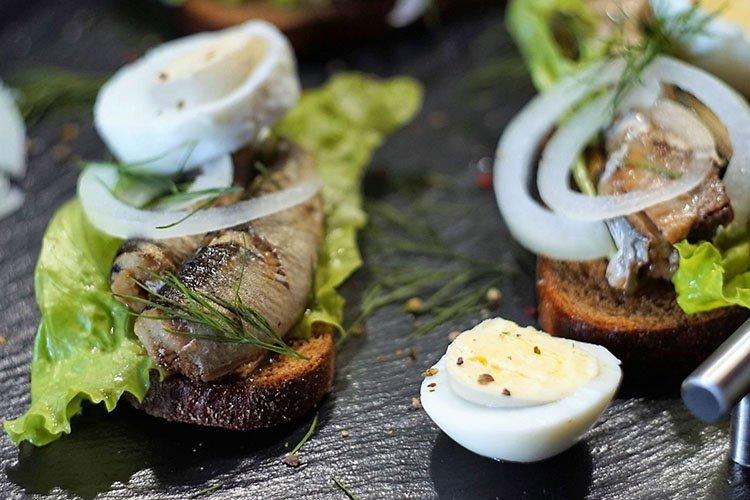 Sandwichs aux sprats Original - recettes