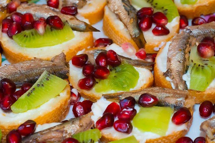 Sandwichs au sprats et au kiwi - recettes