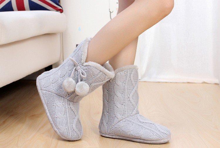Chaussettes ugg tricotées pour la maison - Quoi offrir à maman pour le Nouvel An 2021