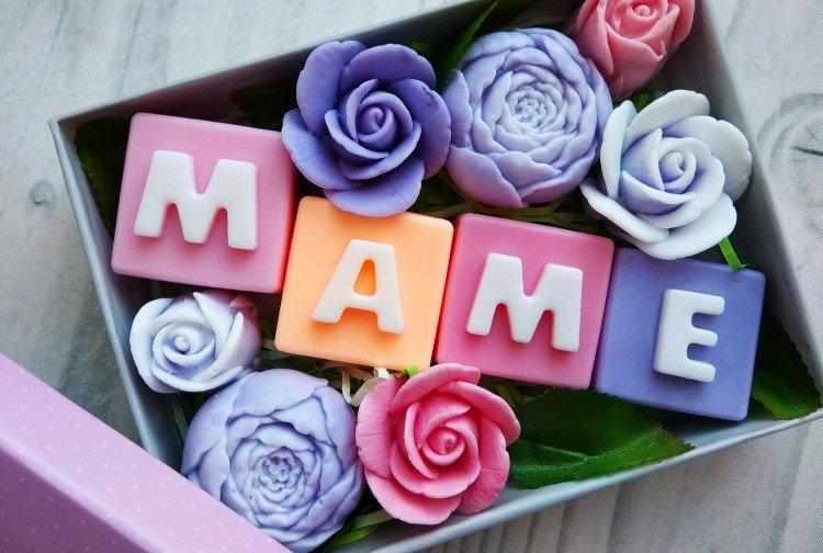 Ensemble de savons faits à la main - Quoi offrir à maman pour le Nouvel An 2021