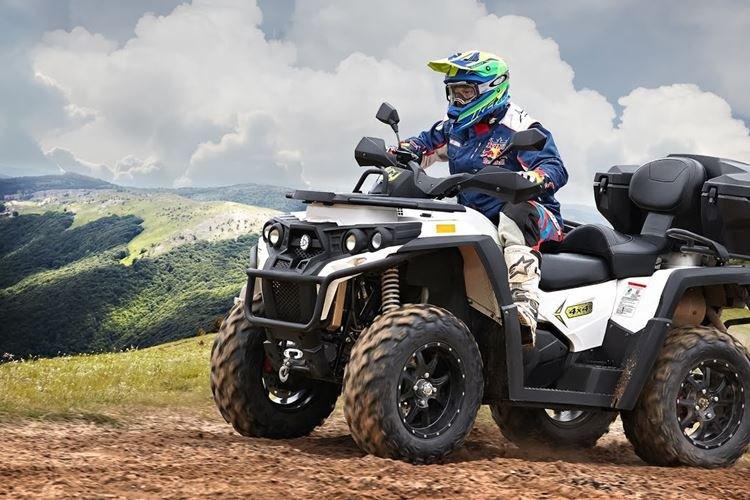 Balade en quad - Quoi offrir à papa pour son anniversaire de la part de son fils