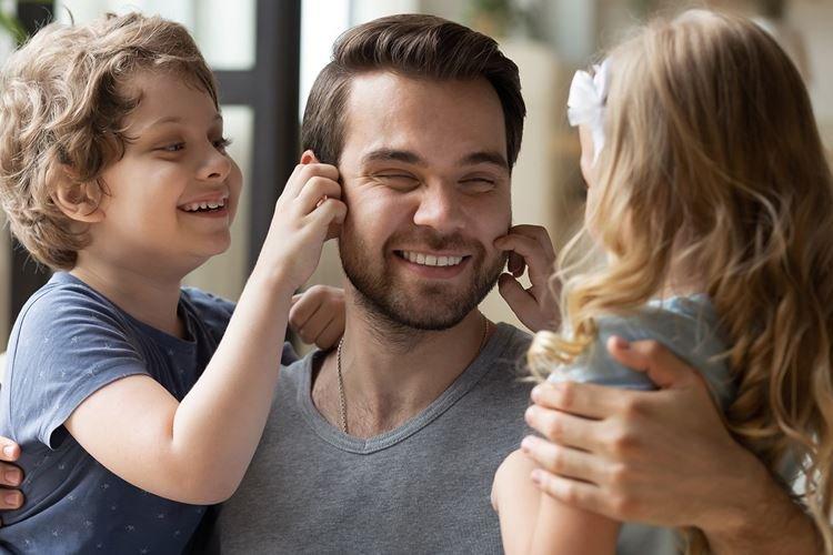 Félicitations vidéo - Que donner à papa pour son anniversaire de ses propres mains