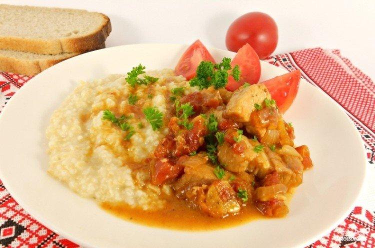 Filet de poulet au millet dans une sauce épicée - Que cuisiner à partir de recettes de filet de poulet