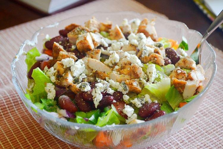 Salade de poulet frais et de haricots - Que faire avec de la poitrine de poulet