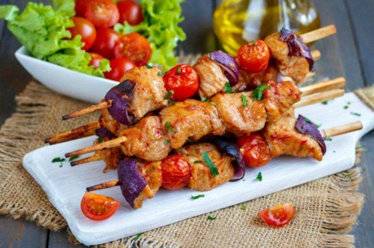 Brochettes de porc au four - Que cuisiner à partir de porc