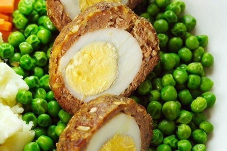 Oeufs hachés écossais - Que cuisiner à partir de recettes de porc haché