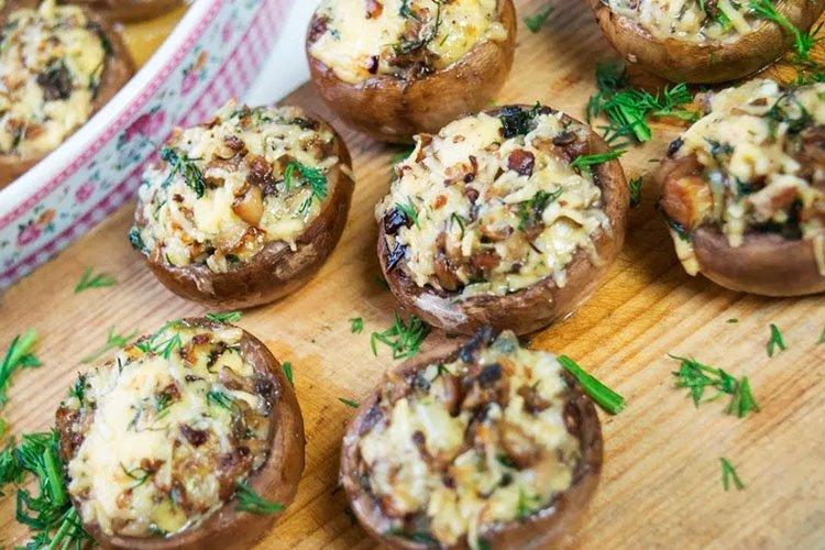 Champignons farcis - Que cuisiner pour les recettes d'anniversaire