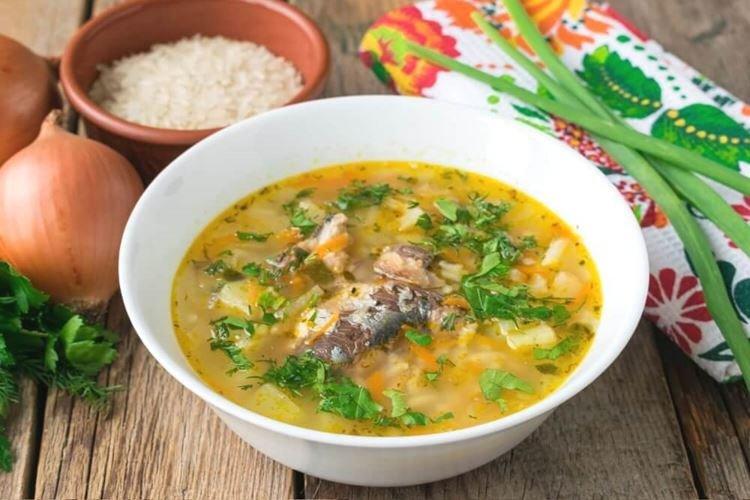Soupe de poisson en conserve - Que cuisiner pour un déjeuner rapide et savoureux