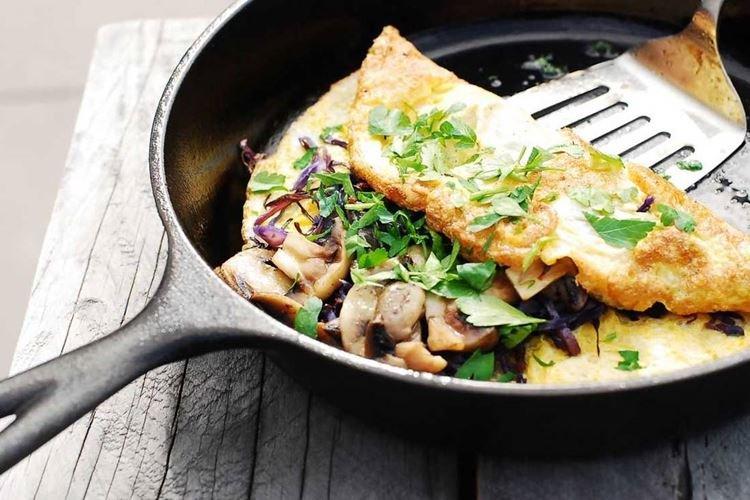 Omelette aux champignons - Que cuisiner pour le petit déjeuner rapidement et savoureux