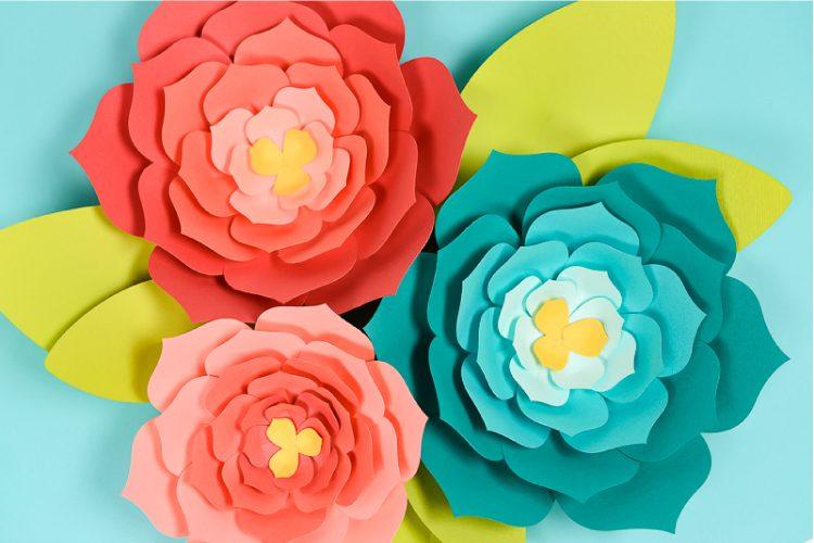 Fleurs en papier DIY - photos et idées