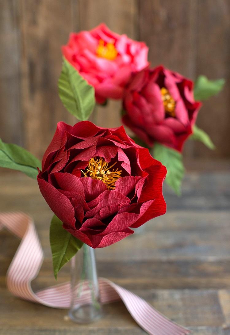 Fleurs en papier DIY - photos et idées