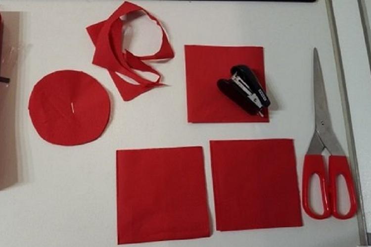 Rose fleurie rouge - Fleurs de serviette DIY