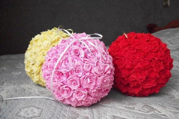 Fleurs de serviettes avec vos propres mains - photo