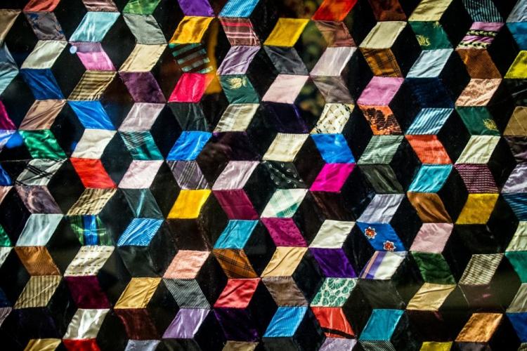 Tisser des rubans - Décoration de chambre DIY