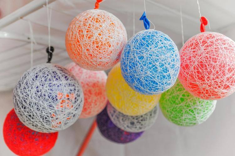 Boules de fil - Décoration de chambre DIY
