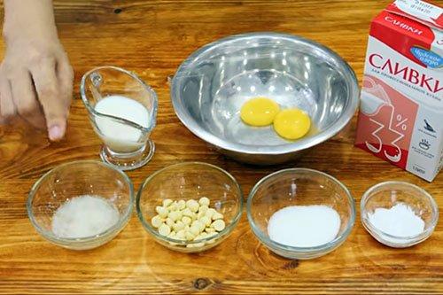 Gâteau pour enfants Glace à la framboise avec leurs propres mains - une recette étape par étape