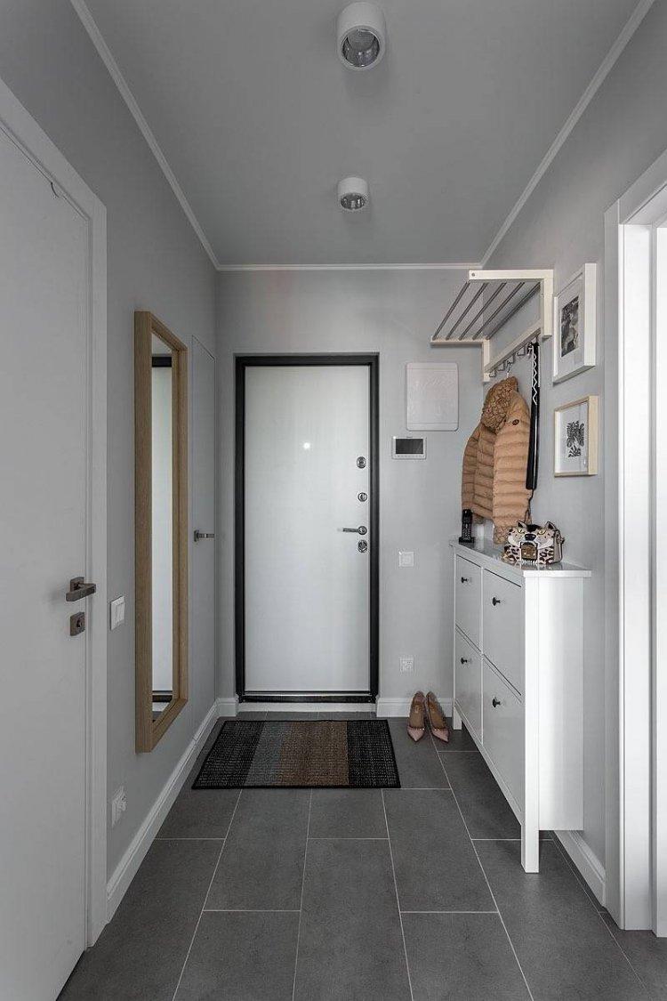 Couloir et couloir de style scandinave - photo de design d'intérieur
