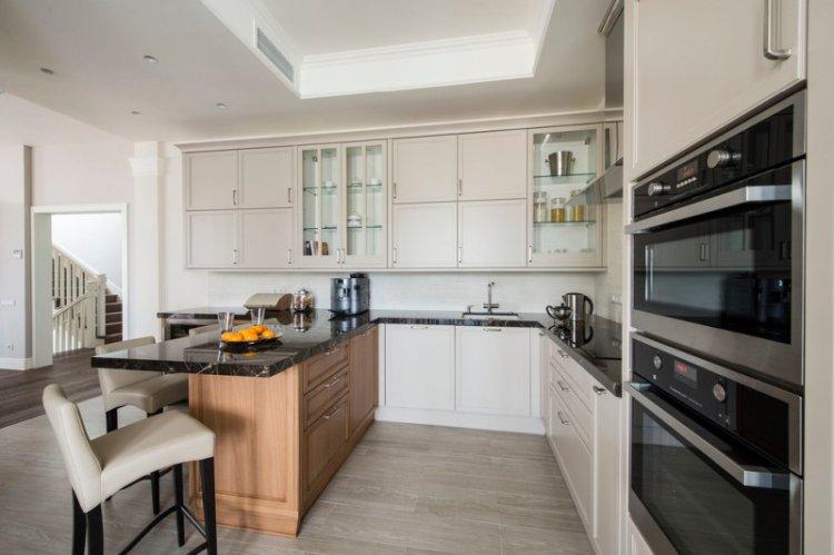 Décoration murale - Cuisine design 14 m²