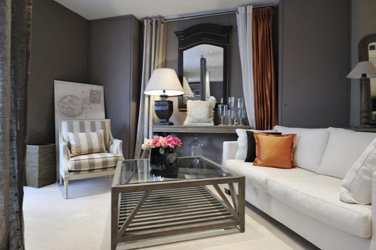 Conception d'un petit salon - photos de vrais intérieurs