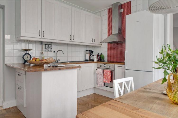 Minimum de déco et accessoires - Conception d'une petite cuisine