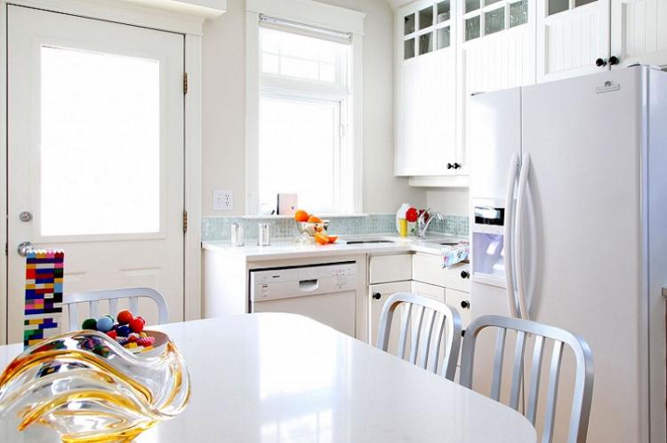 Conception de petite cuisine - photos de vrais intérieurs