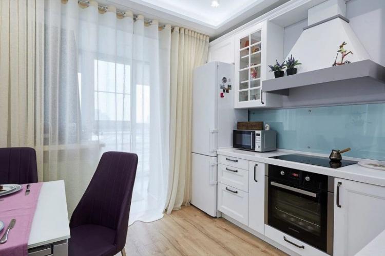 Conception de petite cuisine - photos de vrais intérieurs