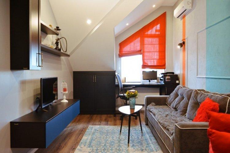 Conception de salon dans le grenier - photo