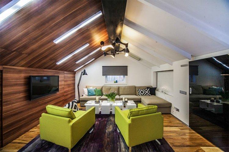 Conception de salon dans le grenier - photo