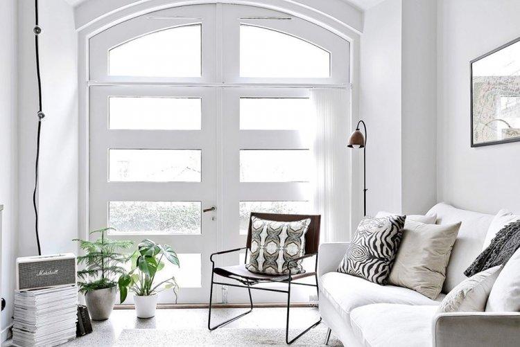 Contrastes et miroirs pour 33 m² à Göteborg - Conception d'un studio 33 m²