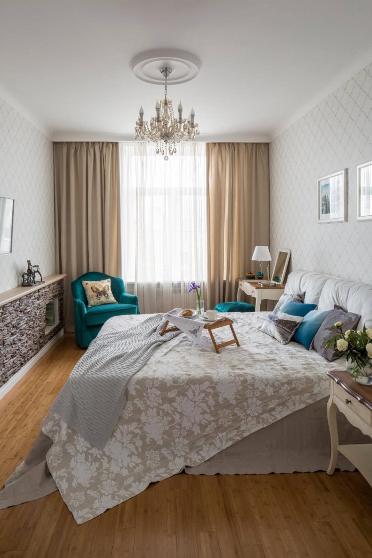 Chambre dans un style classique - photo de design d'intérieur