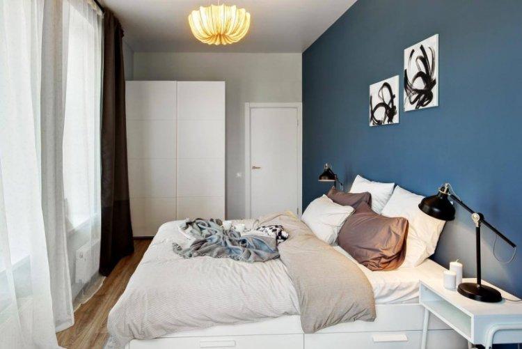 Chambre étroite - photo de design d'intérieur