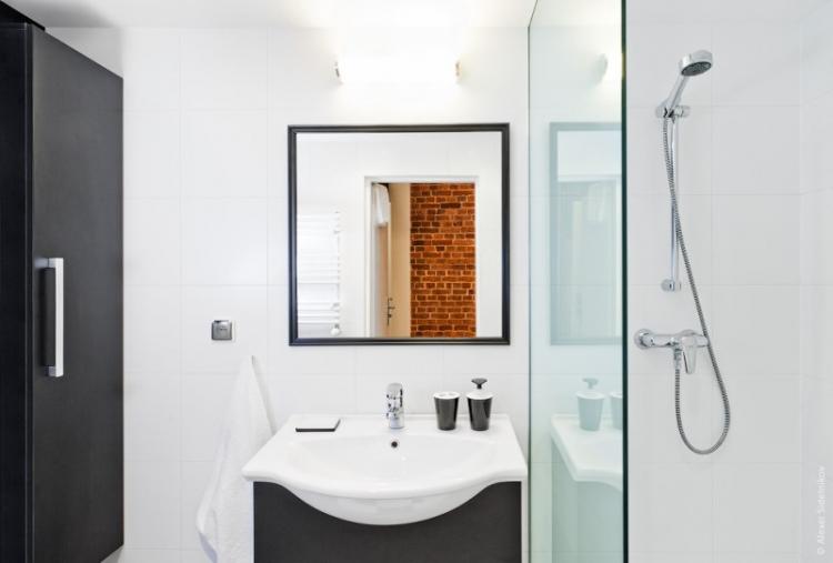 Eclairage et éclairage - Salle de bain design avec douche