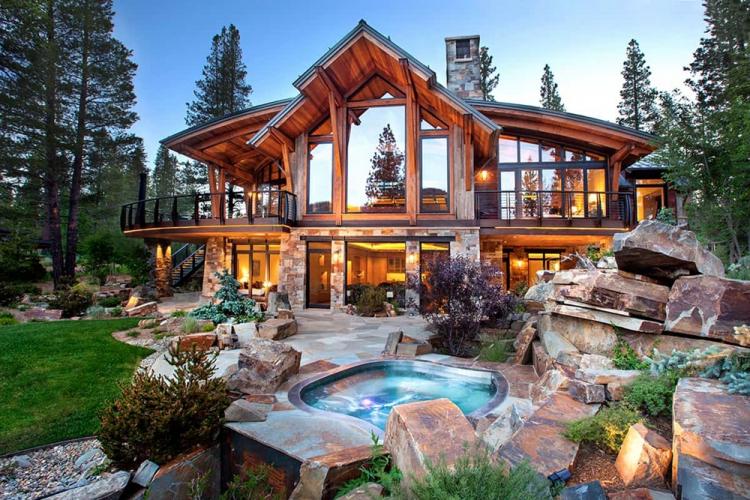 Aménagement paysager - Maisons de style chalet