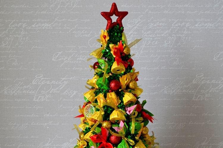 Sapin de Noël DIY fait de bonbons - photos et idées