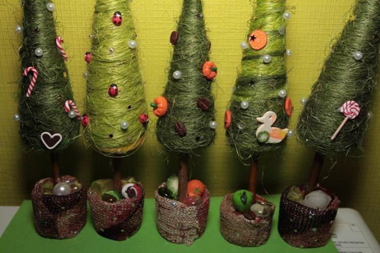 Sapin de Noël DIY en fils - photos et idées