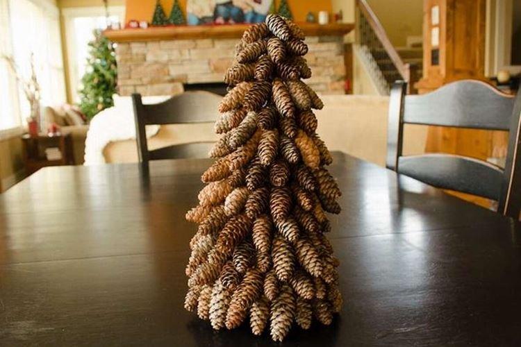 Sapin de Noël DIY fait de cônes - photos et idées