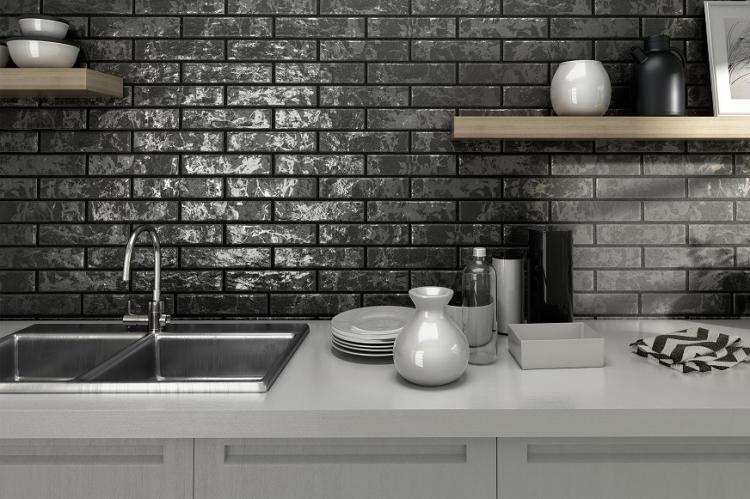 Tablier de cuisine en carreaux de céramique