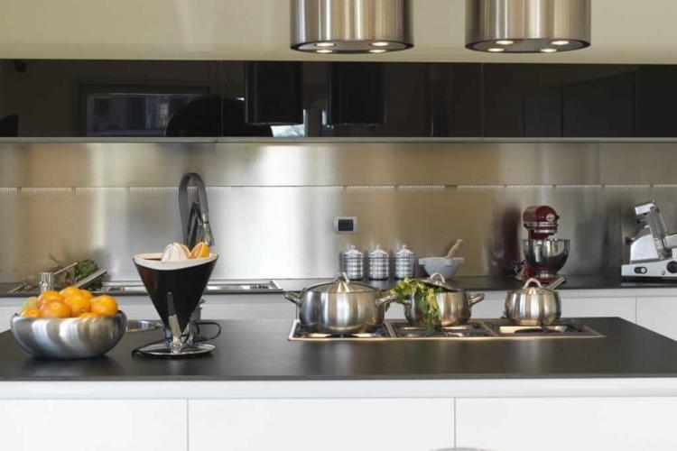 Tablier de cuisine en métal